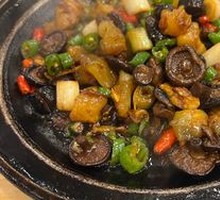 Mushroom-flavored Pig Trotter Tendon Stew