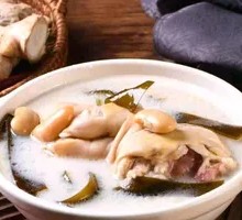 Old Mother's Pig Trotter Soup