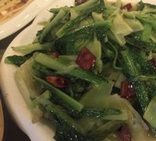 Stir-fried Cauliflower Tails