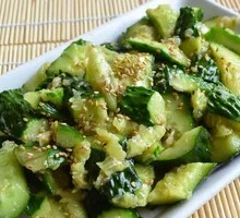 Garlic Cucumber Salad