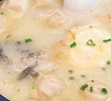 Braised Carp Dumplings in Clay Pot