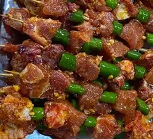 Charcoal-Grilled Spare Ribs