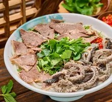 Meat and Double Shao Rice Noodles