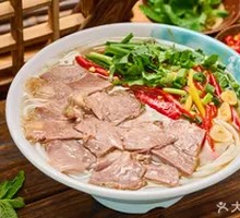 Pickled Pepper Double Pork Rice Noodles