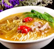 Sour Cabbage and Pork Noodles