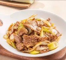 Sizzling Beef with Green Onions