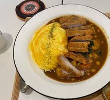 炸猪排风暴芝士咖喱蛋包饭