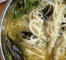 Pea and Kelp Stir-fry