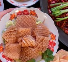 Spontaneous Squid Rolls