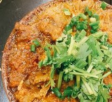 Steamed Pork Intestines with Rice Flour