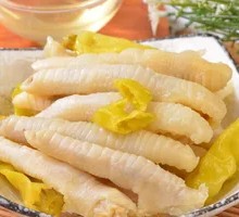 Sichuan-style Pickled Chicken Feet