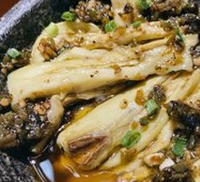 Spicy Pepper and Eggplant Stir-fry