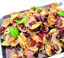 Spicy Stir-Fried Clams