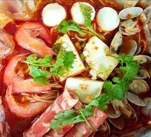 Happy Family Rice Noodle Soup