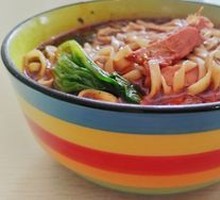 Sour Cabbage Braised Pork Noodles