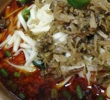 Sour Cabbage Pork Intestine Noodles