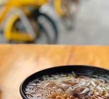 Stewed Intestine Noodles