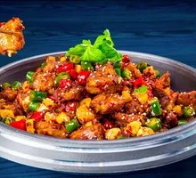 Stir-Fried Garlic Pork Ribs in Dry Pot