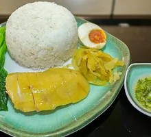 Guangdong Steamed Chicken Rice