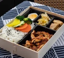 Black Pepper Chicken Rice