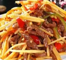 Young Ginger Stir-Fried Pork Strips