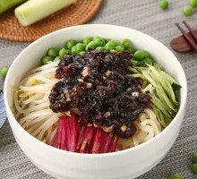 Zhajiangmian