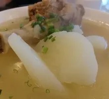 Braised Pork Bone with Radish