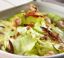 Sauce-Braised Cabbage