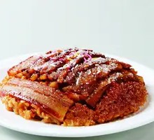 Sweet Steamed Pork Rolls