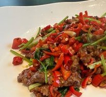 Stir-Fried Beef with Yellow Onion