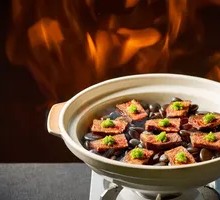 Volcanic Stone Low-Temperature Burned Pepper A6 Wagyu