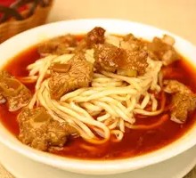 Stir-fried Pork Rib Noodles