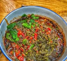 Double Pepper Chicken Offal Rice Noodles