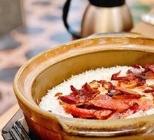 Premium Intangible Cultural Heritage Claypot Rice with Cured Meats