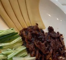Beijing-style Shredded Pork in Soy Sauce