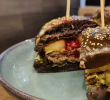 Hawaiian Beef Burger