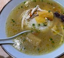 Fresh Mushroom Bamboo Shoot Chicken Rice