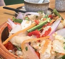 Dai-style Crushed Chicken Feet
