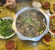 Stilted Beef Noodles