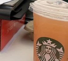Tawan Ice Shaken Peach Oolong Tea