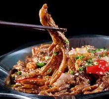 Braised Sticky Rice Pork Trotter