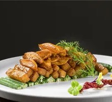 Braised Abalone with Chinese Yam in Sauce