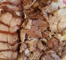 Barbecue Pork and Pig Trotter Rice