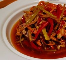 Medlar Flower and Duck Shreds Salad