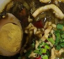 Premium Sour Cabbage and Pork Noodles