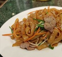 Dry-Fried Beef Rice Noodles