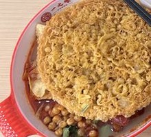 Family Feast Snail Noodle
