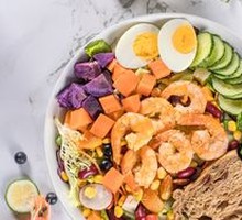 Fresh Shrimp Whole Wheat Bread Muscle-Building Salad