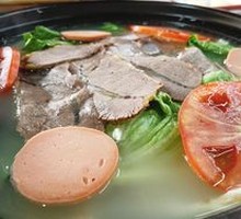 Sautéed Tofu with Meat in Clay Pot
