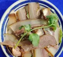 Fresh Braised Beef with Skin